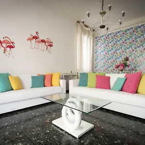 Flamingo & Cactus By The Sea Appartement
